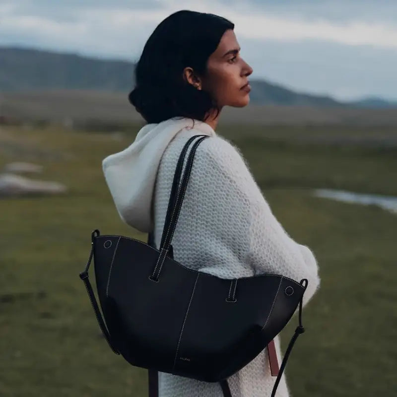 Elegant Convertible Crossbody Tote